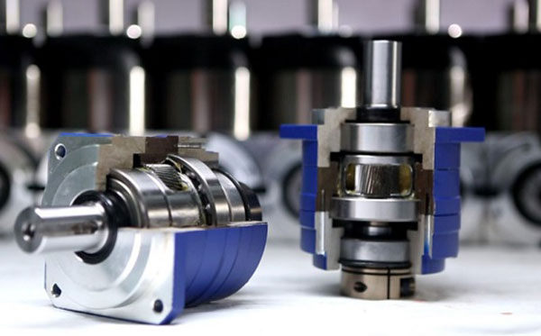 行星減速機(jī)振動過大的原因及應(yīng)對辦法 行星減速機(jī)振動過大的原因及應(yīng)對辦法